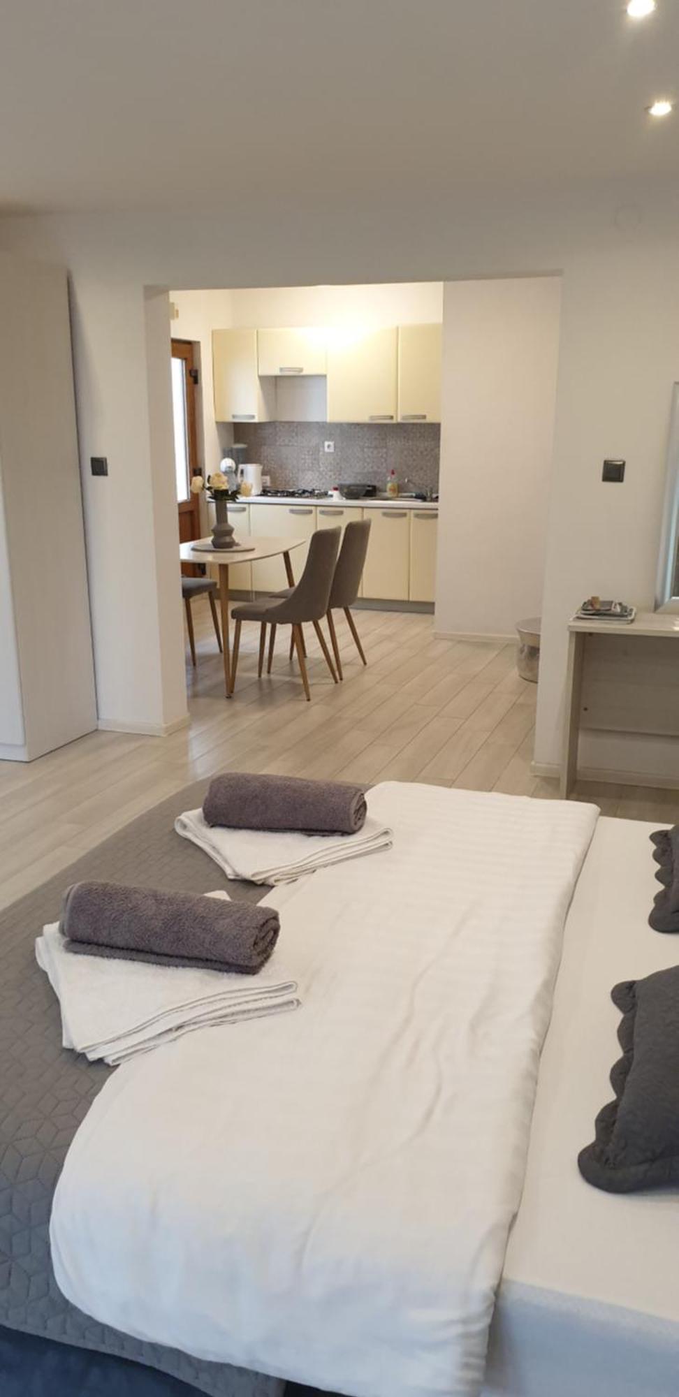 Apartment Romantic Rohreggerova Pula