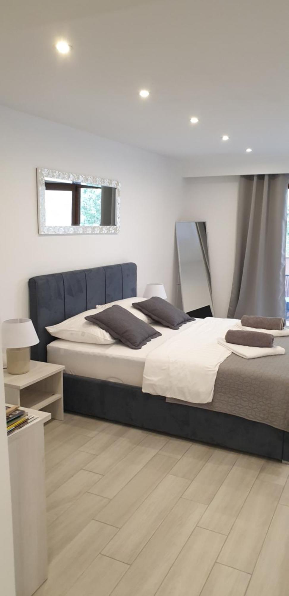 Apartman Romantic Rohreggerova *
